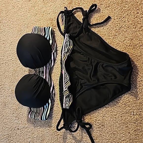 Strapless Victoria's Secret Bikini - Picture 1 of 5
